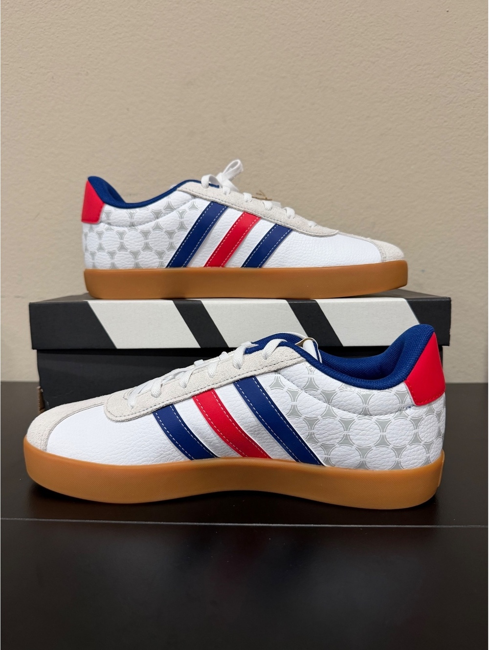 Size 6.5Y/7.5 Women - Adidas VL Court 3.0 GS “White Pure Ruby Mystery Ink” - Picture 2 of 6